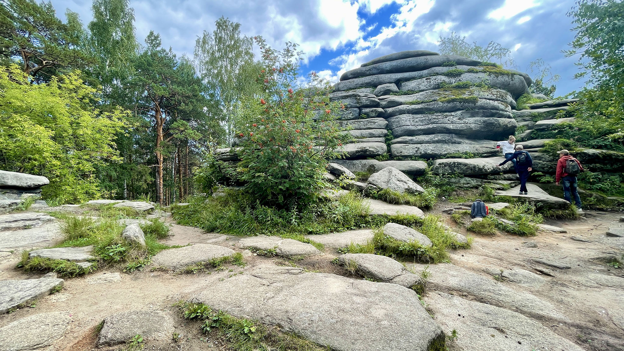 Шарташские каменные палатки, Екатеринбург (Shartash Stone Tents Rocks, Yekaterinburg)